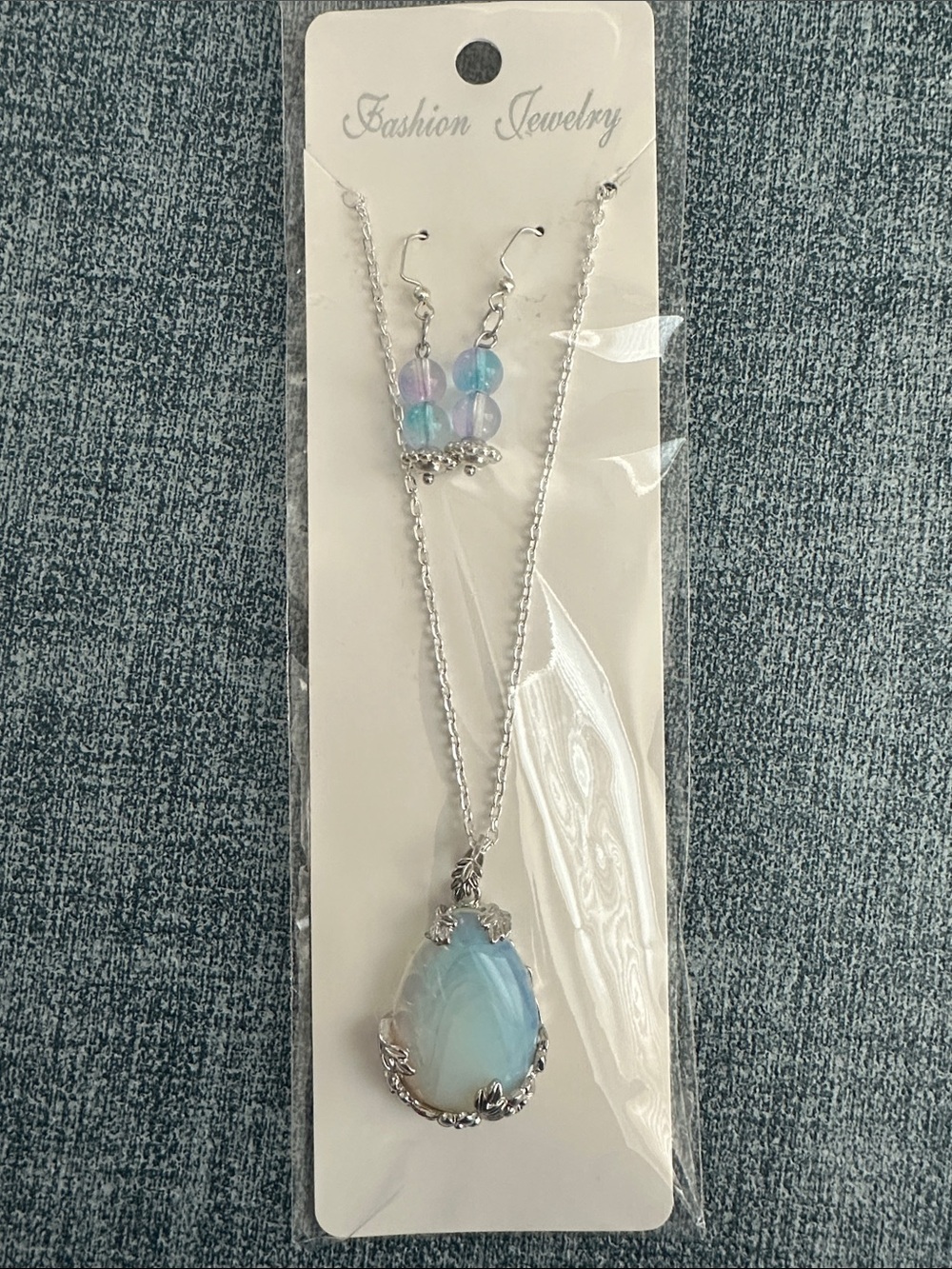 New Silver Necklace and Earring Set with Blue Opalescent Pendant